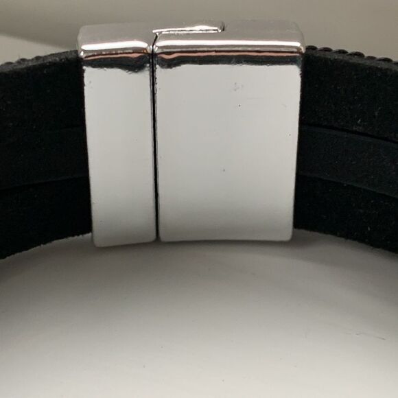 Black & White Multi-Strand Leather Beaded Boho Cuff Bracelet, Magnetic Clasp - Picture 5 of 9